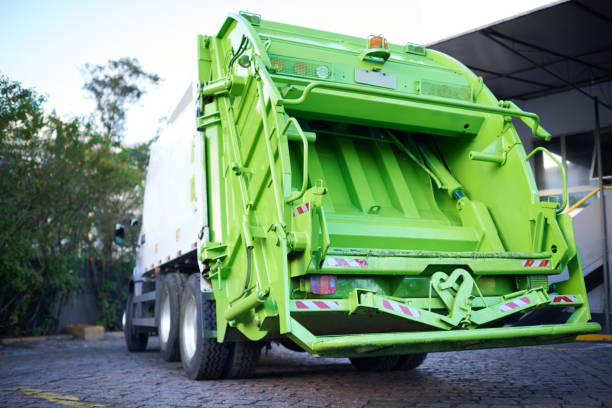 Best Yard Cleanup Services  in Mona, UT